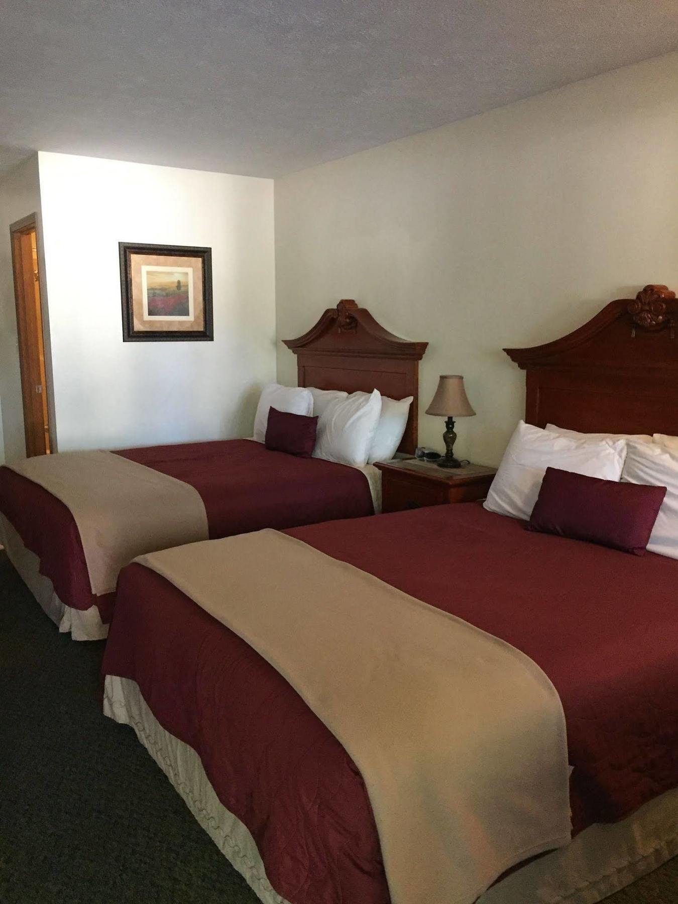 Shady Acre Inn And Suites Branson West Exterior foto